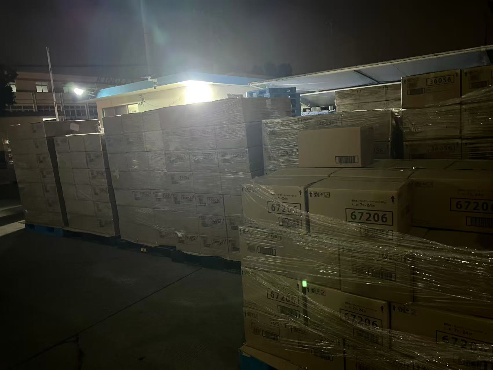 We rushed to ship the orders before the Spring Festival.